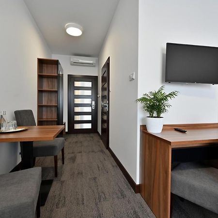 Hotel Terminal Gorzów Wielkopolski Extérieur photo