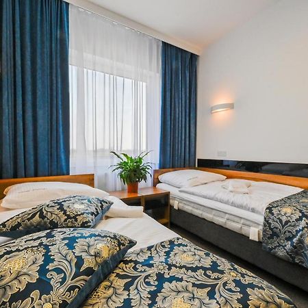 Hotel Terminal Gorzów Wielkopolski Extérieur photo
