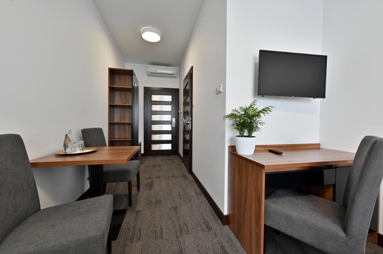 Hotel Terminal Gorzów Wielkopolski Extérieur photo